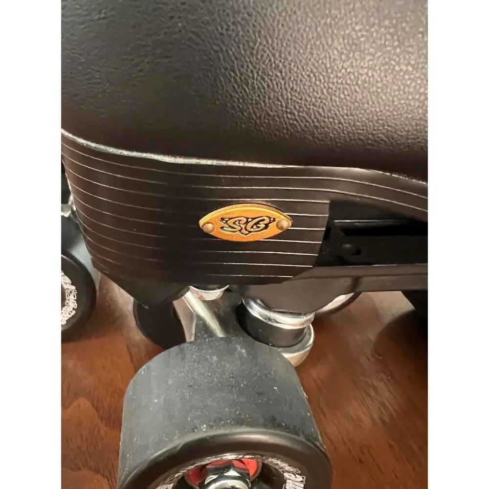 Sure-Grip International Fame Black Quad Roller Skates - Great Condition Size 7 - Picture 5 of 8